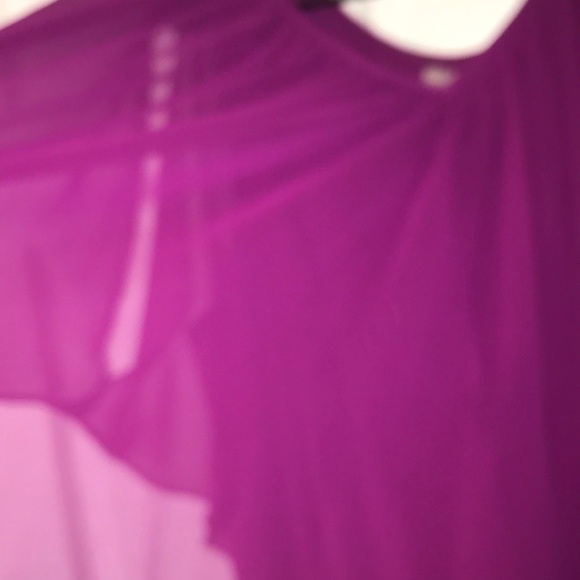 Beautiful Sheer/Solid Blouse - Picture 2 of 6